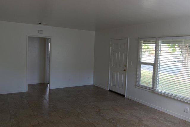 1535 Sunrise Ave, Modesto, CA 95350