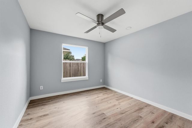 25414 Barmby Drive, Tomball, TX 77375