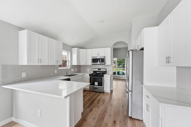 25414 Barmby Drive, Tomball, TX 77375