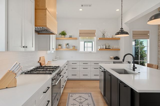 2545 Homestead Court, Tool, TX 75143