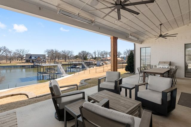 2545 Homestead Court, Tool, TX 75143