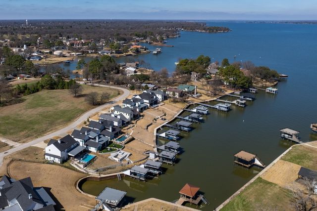 2545 Homestead Court, Tool, TX 75143