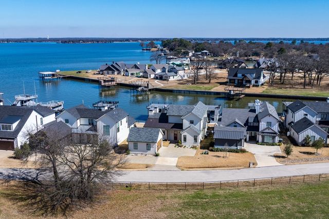 2545 Homestead Court, Tool, TX 75143