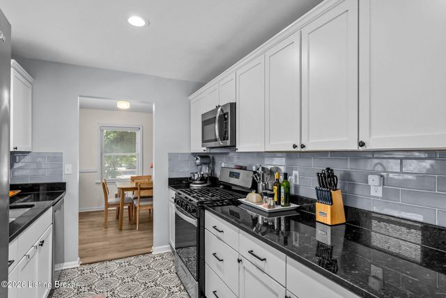 5910 Gloria Ln, Louisville, KY 40213
