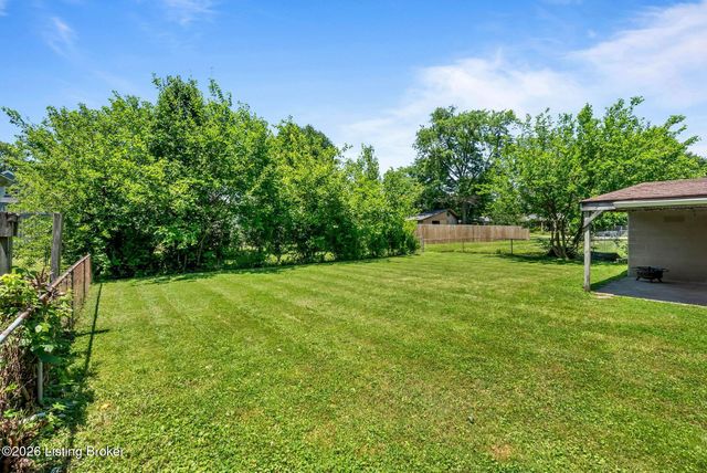 5910 Gloria Ln, Louisville, KY 40213