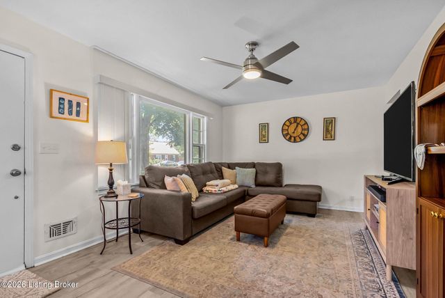5910 Gloria Ln, Louisville, KY 40213