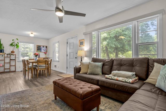 5910 Gloria Ln, Louisville, KY 40213