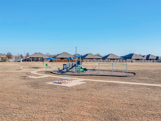 9025 NW 74th Street, Yukon, OK 73099