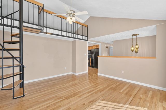 94 Green Drive, North Attleboro, MA 02760