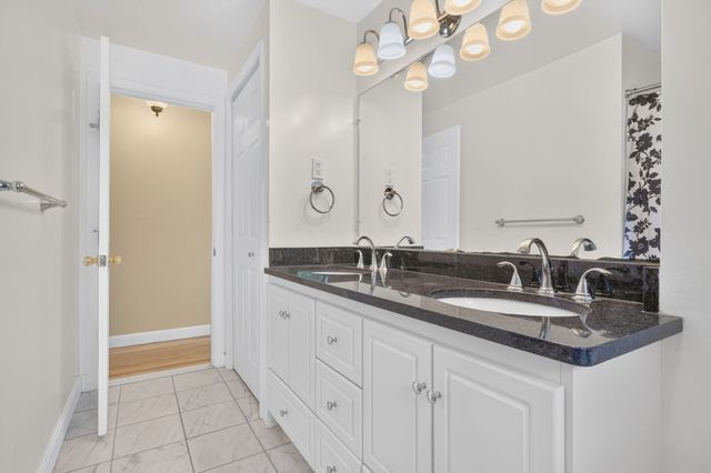 94 Green Drive, North Attleboro, MA 02760