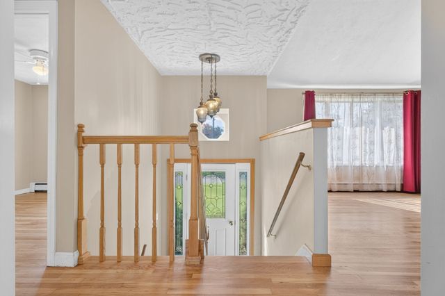 94 Green Drive, North Attleboro, MA 02760