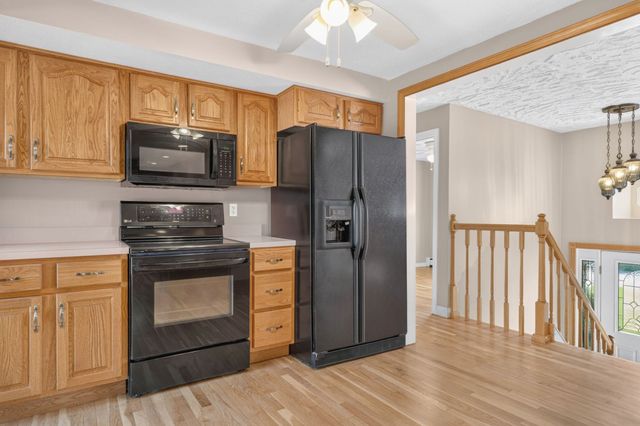 94 Green Drive, North Attleboro, MA 02760