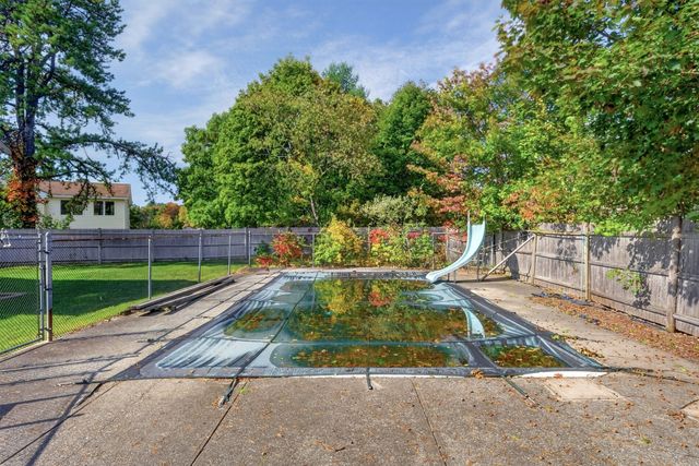 94 Green Drive, North Attleboro, MA 02760