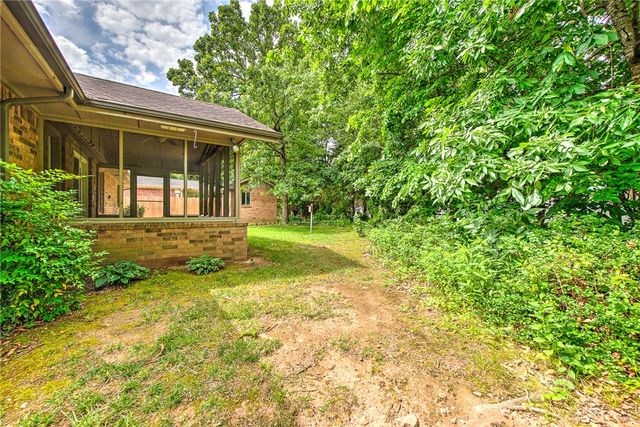 7 Shanklin Drive, Bella Vista, AR 72715