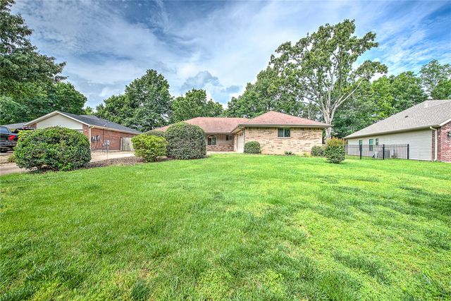 7 Shanklin Drive, Bella Vista, AR 72715