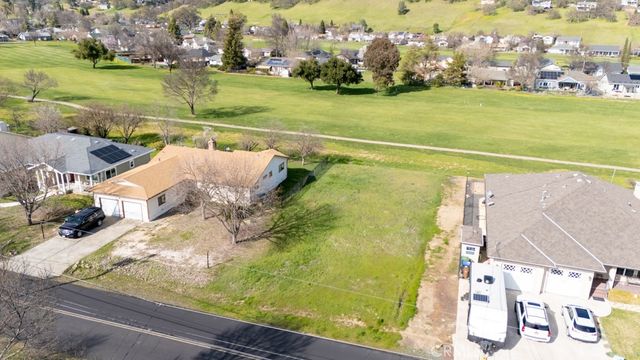 18482 Spyglass Road, Hidden Valley Lake, CA 95467