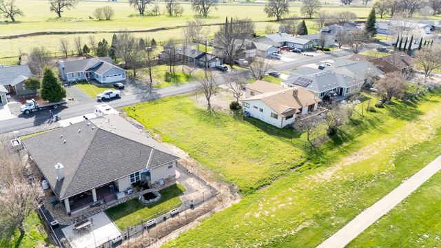 18482 Spyglass Road, Hidden Valley Lake, CA 95467