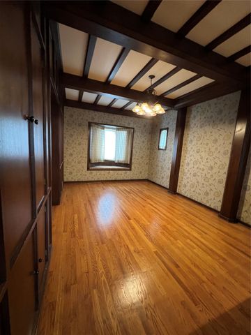 1826 Washington Street, Pella, IA 50219