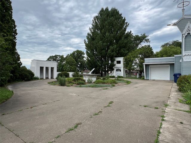 1826 Washington Street, Pella, IA 50219