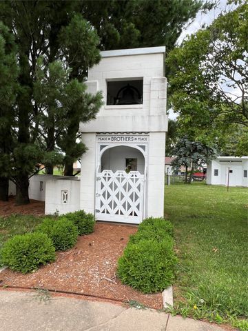 1826 Washington Street, Pella, IA 50219