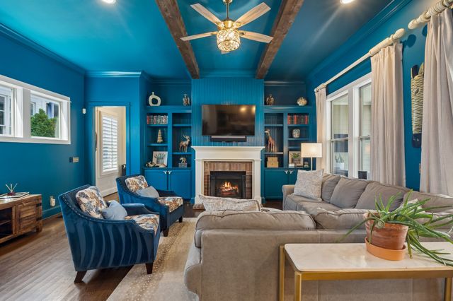 96 Poplar St, Franklin, TN 37064