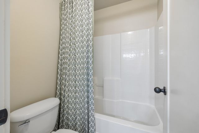 96 Poplar St, Franklin, TN 37064