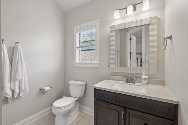 96 Poplar St, Franklin, TN 37064