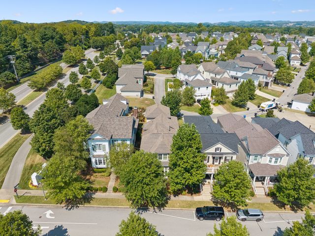96 Poplar St, Franklin, TN 37064