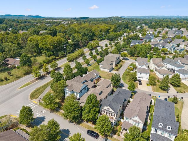 96 Poplar St, Franklin, TN 37064