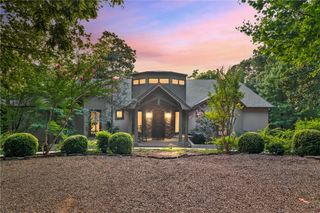 2553 N Sherwood Lane, Fayetteville, AR 72703