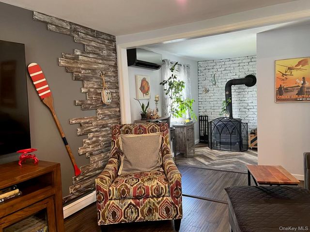 87 Matsunaye Drive, Medford, NY 11763