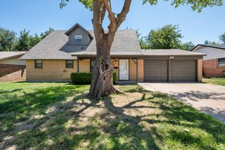 800 E Bovell Street, Crowley, TX 76036