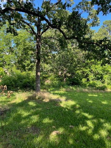 5701 S 33rd West Avenue, Tulsa, OK 74107