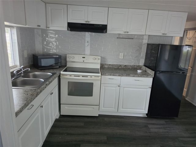 6955 SE 110TH STREET, Belleview, FL 34420