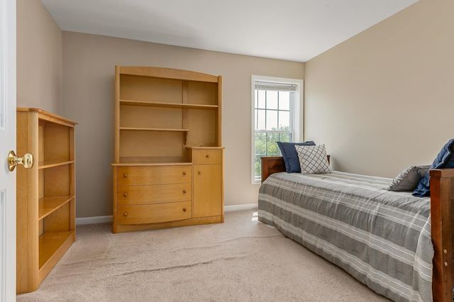 12 Susannahs Crossing, Dover, NH 03820