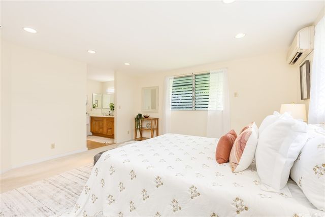 609 Hunapaa Street, Honolulu, HI 96816