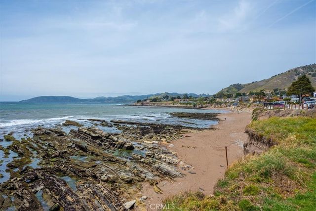 214 Placentia Avenue, Pismo Beach, CA 93449