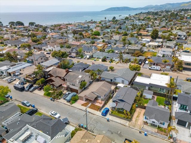214 Placentia Avenue, Pismo Beach, CA 93449
