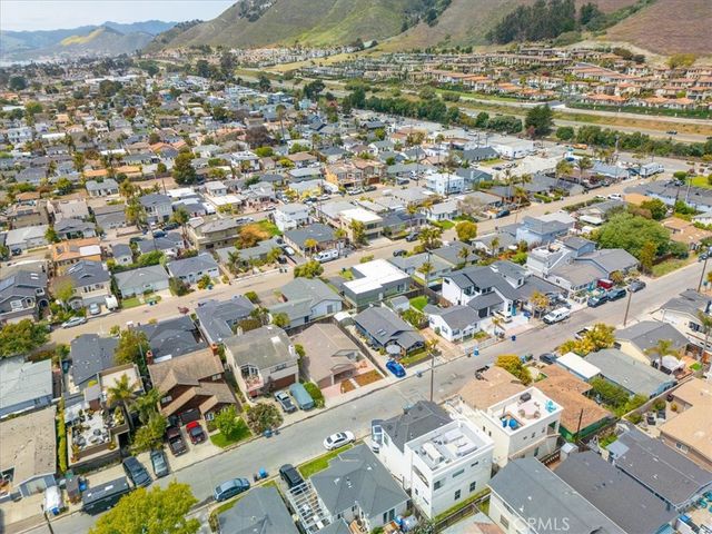 214 Placentia Avenue, Pismo Beach, CA 93449