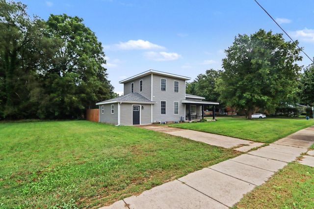 534 W Allegan Street, Plainwell City, MI 49080