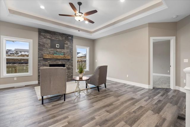 100 S Seven Oaks Road, North Liberty, IA 52317