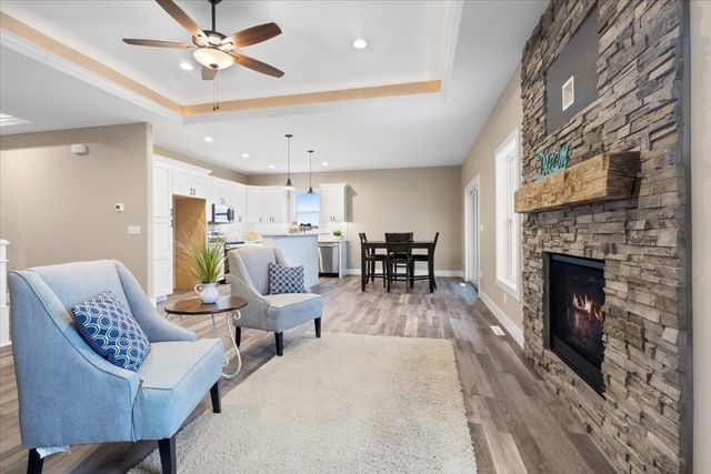 100 S Seven Oaks Road, North Liberty, IA 52317