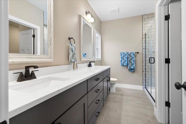100 S Seven Oaks Road, North Liberty, IA 52317