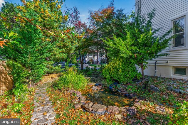 16 W GREENWOOD AVE, Oaklyn, NJ 08107