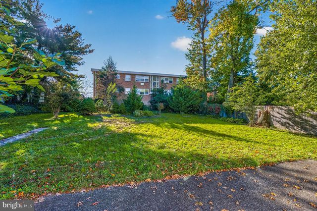 16 W GREENWOOD AVE, Oaklyn, NJ 08107