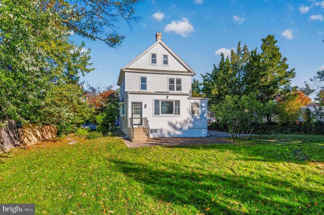 16 W GREENWOOD AVE, Oaklyn, NJ 08107