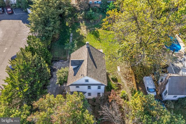 16 W GREENWOOD AVE, Oaklyn, NJ 08107