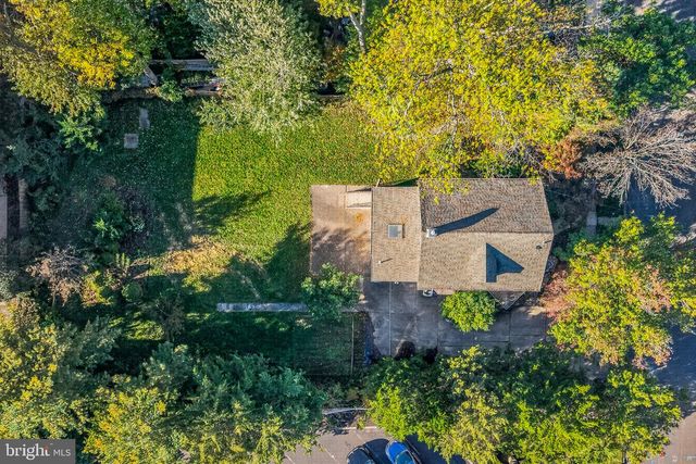 16 W GREENWOOD AVE, Oaklyn, NJ 08107