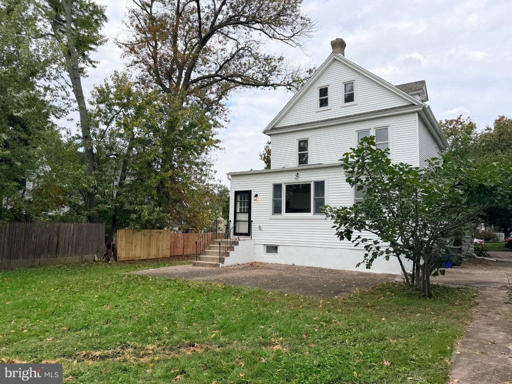 16 W GREENWOOD AVE, OAKLYN, NJ 08107 — photo 2