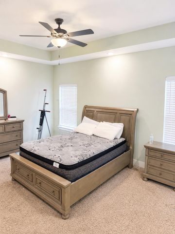 676 Bradford Street, Conroe, TX 77303